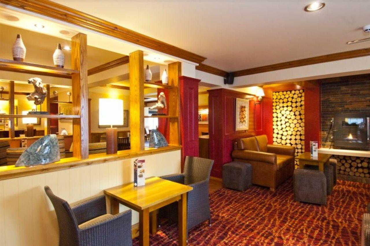 Premier Inn Rugeley Exterior foto