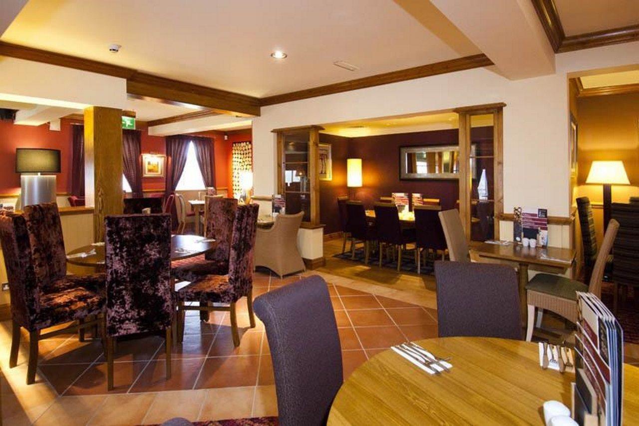 Premier Inn Rugeley Exterior foto