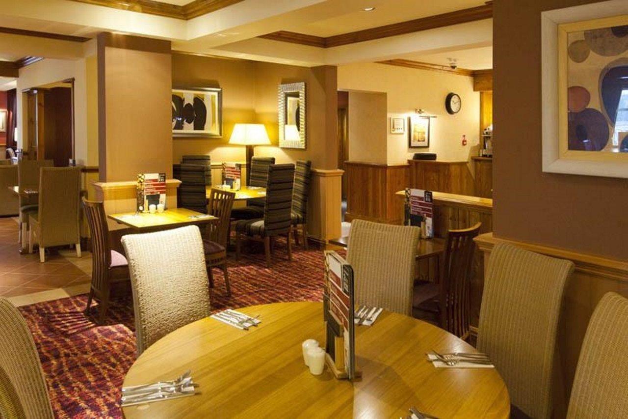 Premier Inn Rugeley Exterior foto